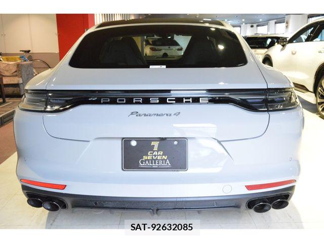 Porsche PANAMERA 2023-09 7329365-6