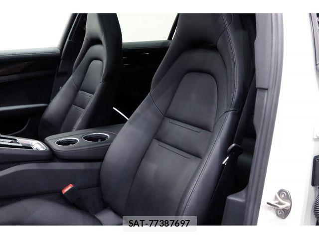Porsche PANAMERA 2021-08 7329363-9