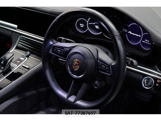 Porsche PANAMERA 2021-08 7329363-8