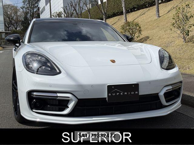 Porsche PANAMERA 2023-05 7329361-0
