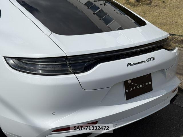 Porsche PANAMERA 2023-05 7329361-11
