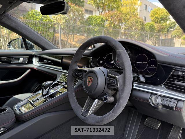 Porsche PANAMERA 2023-05 7329361-14
