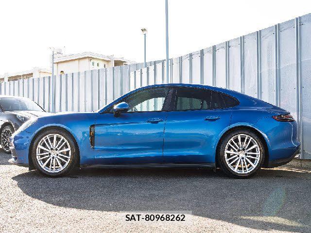 Porsche PANAMERA 2017-09 7456781-26