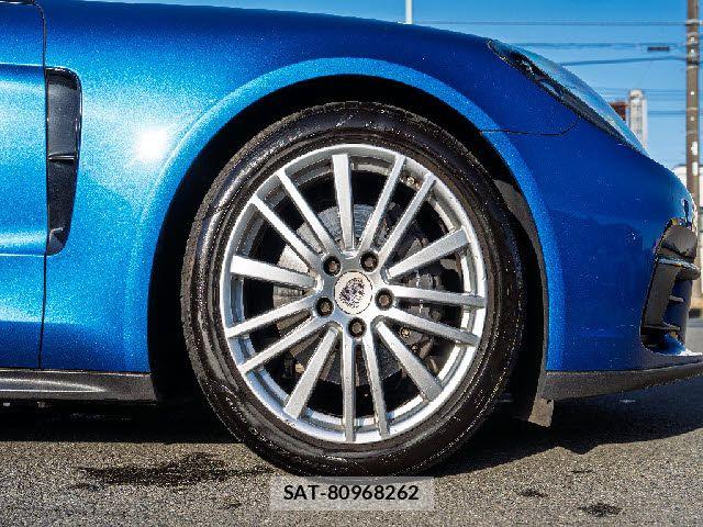 Porsche PANAMERA 2017-09 7456781-7