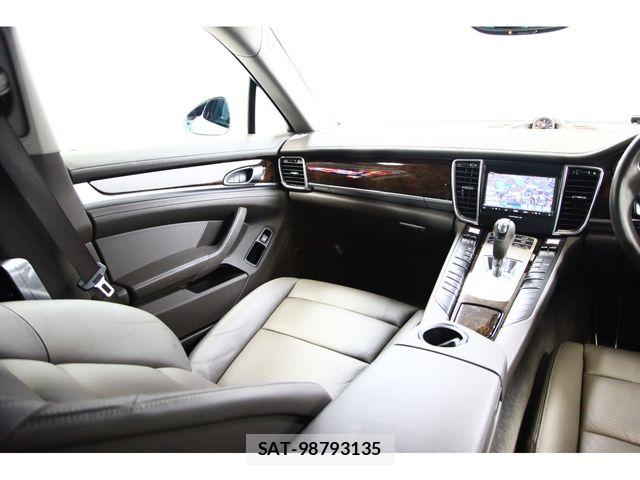 Porsche PANAMERA 2015-09 7727224-19