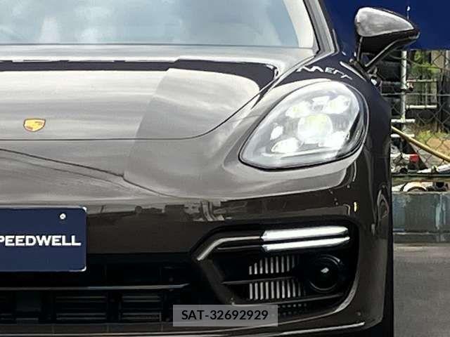 Porsche PANAMERA 2022-06 7727216-10