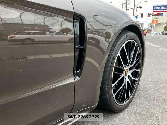 Porsche PANAMERA 2022-06 7727216-12