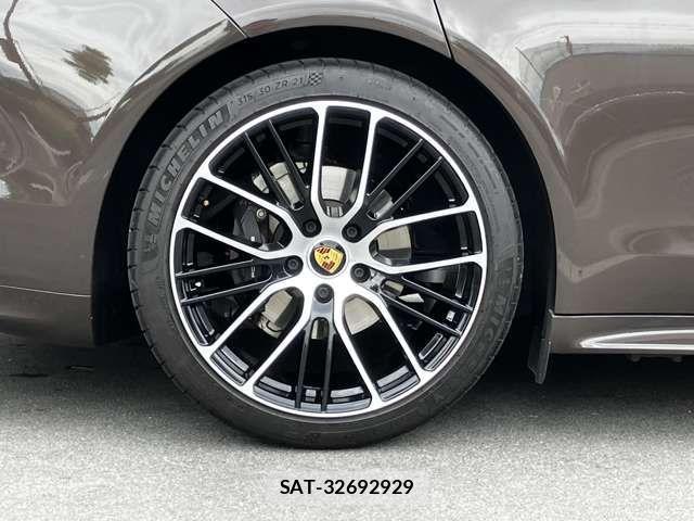 Porsche PANAMERA 2022-06 7727216-15