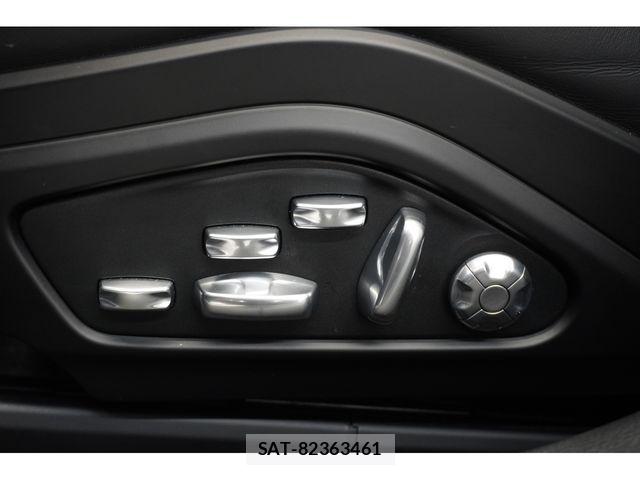 Porsche PANAMERA 2017-03 7878789-15