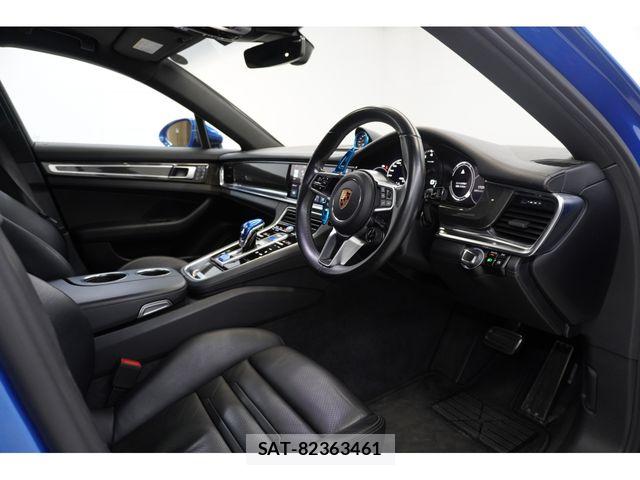 Porsche PANAMERA 2017-03 7878789-16