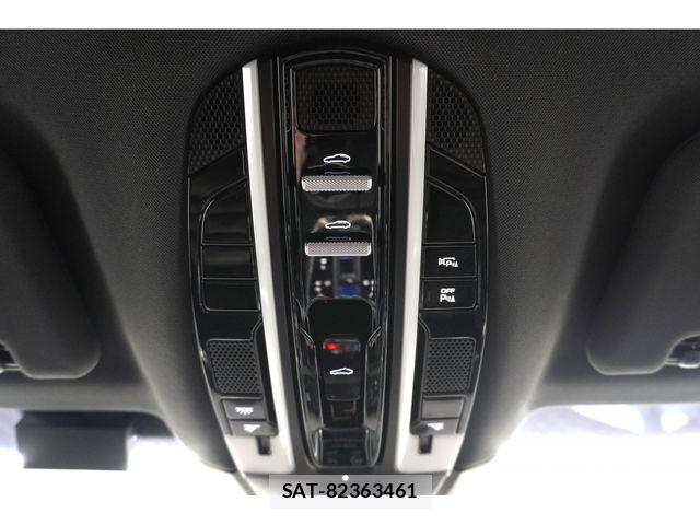 Porsche PANAMERA 2017-03 7878789-25