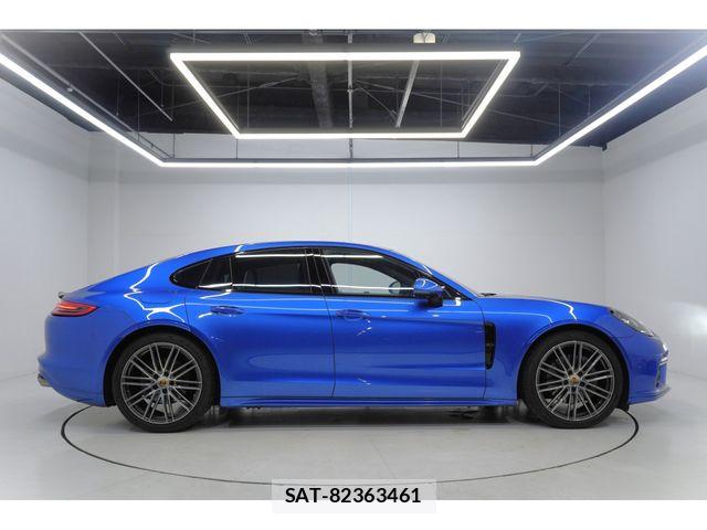 Porsche PANAMERA 2017-03 7878789-3