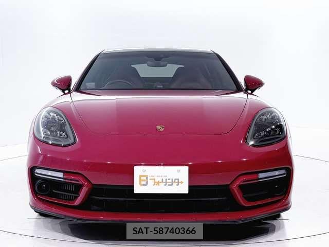 Porsche PANAMERA 2022-06 7878788-9