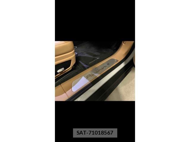 Porsche PANAMERA 2017-10 7963281-17