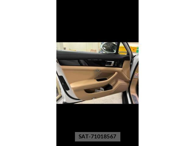 Porsche PANAMERA 2017-10 7963281-19