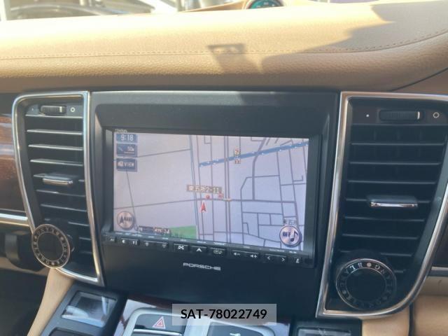 Porsche PANAMERA 2011-02 7980593-10
