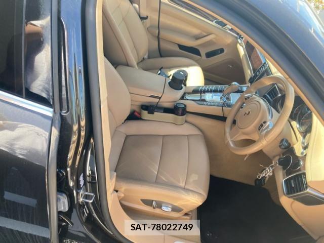 Porsche PANAMERA 2011-02 7980593-5