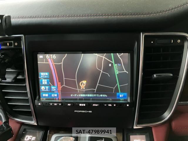 Porsche PANAMERA 2015-11 8037614-19