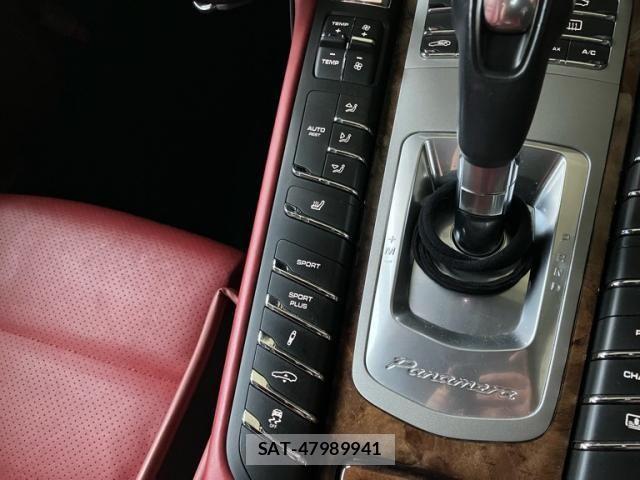 Porsche PANAMERA 2015-11 8037614-23