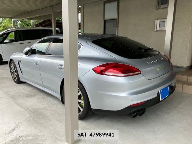 Porsche PANAMERA 2015-11 8037614-2
