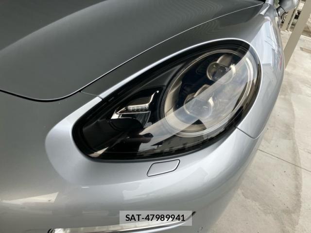 Porsche PANAMERA 2015-11 8037614-6