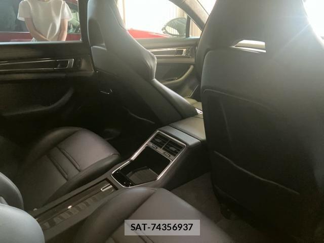 Porsche PANAMERA 2022-04 8101212-12