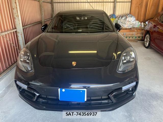 Porsche PANAMERA 2022-04 8101212-1