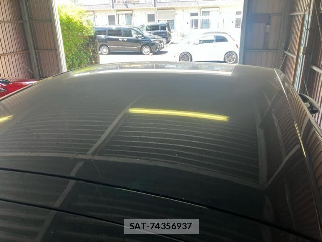 Porsche PANAMERA 2022-04 8101212-4