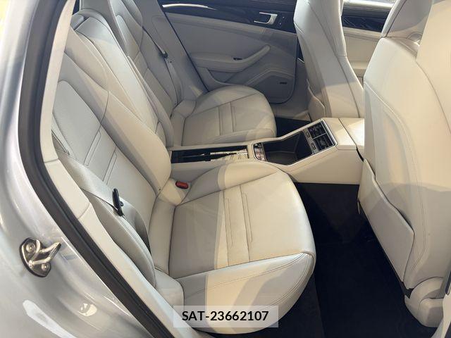 Porsche PANAMERA 2018-04 8101213-15