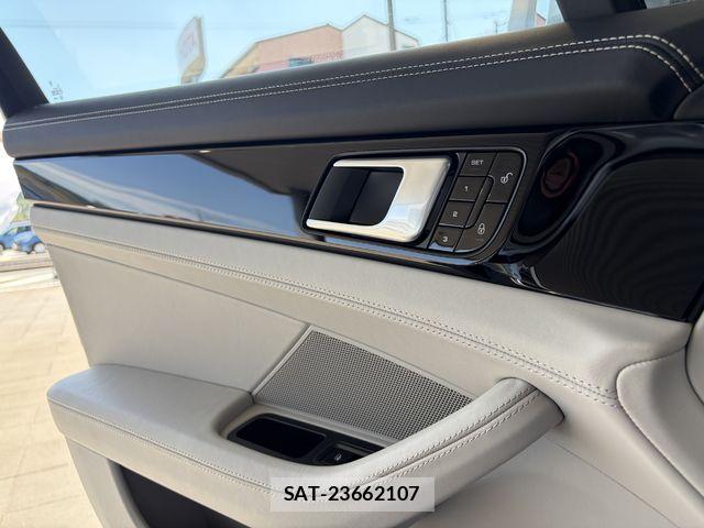 Porsche PANAMERA 2018-04 8101213-17
