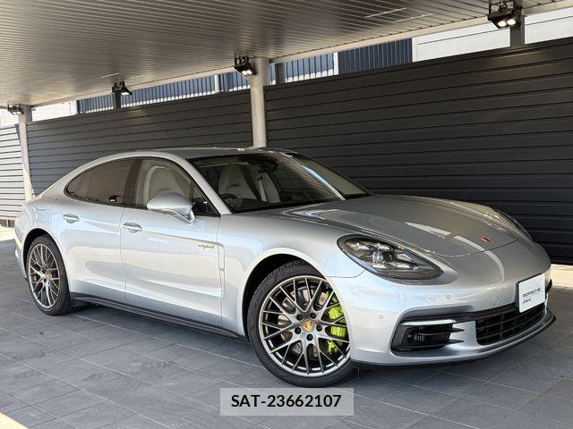 Porsche PANAMERA 2018-04 8101213-3