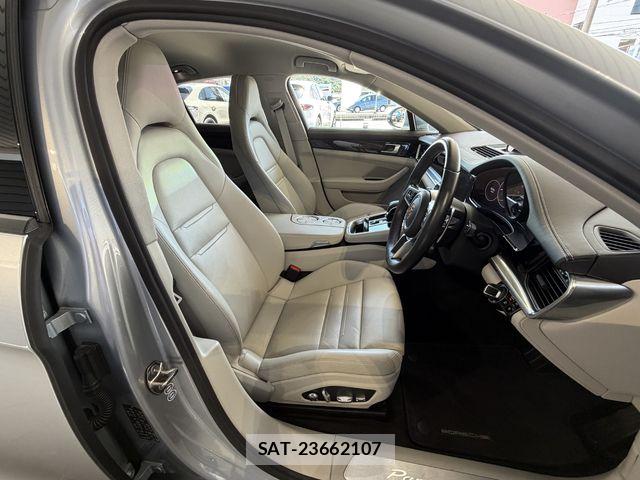 Porsche PANAMERA 2018-04 8101213-6