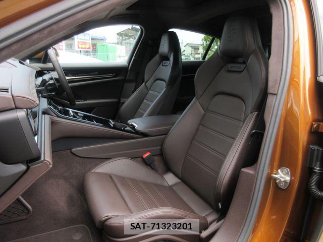 Porsche PANAMERA 2025-01 8101211-10