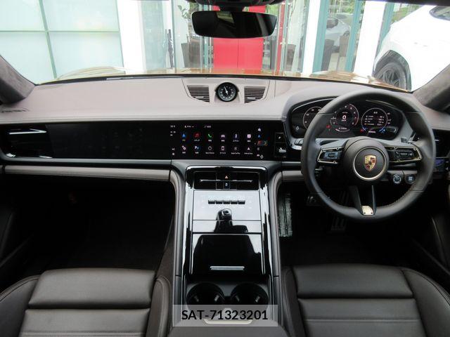 Porsche PANAMERA 2025-01 8101211-1