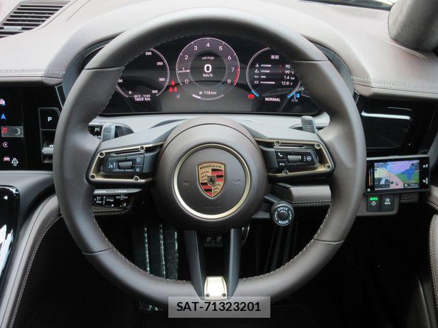 Porsche PANAMERA 2025-01 8101211-22