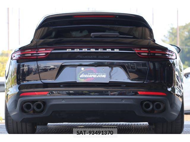 Porsche PANAMERA 2018-10 8131903-4