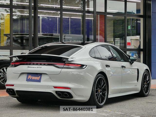 Porsche PANAMERA 2022-09 8159011-1