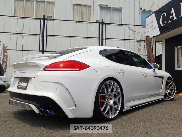 Porsche PANAMERA 2010-07 8209542-12