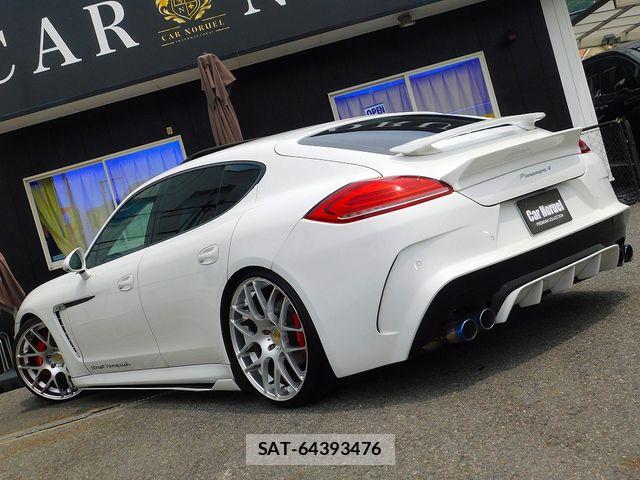 Porsche PANAMERA 2010-07 8209542-2