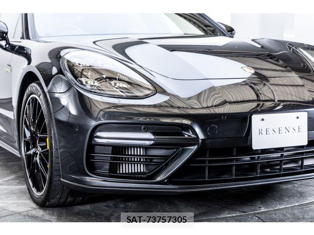 Porsche PANAMERA 2018-03 8231305-11