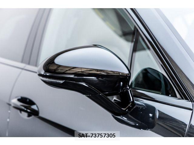Porsche PANAMERA 2018-03 8231305-17
