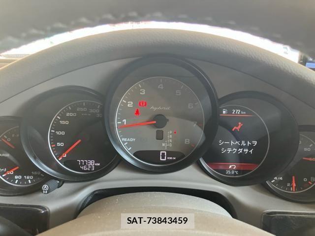 Porsche PANAMERA 2011-12 8231306-16