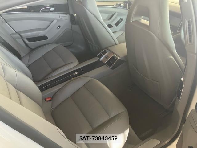 Porsche PANAMERA 2011-12 8231306-25