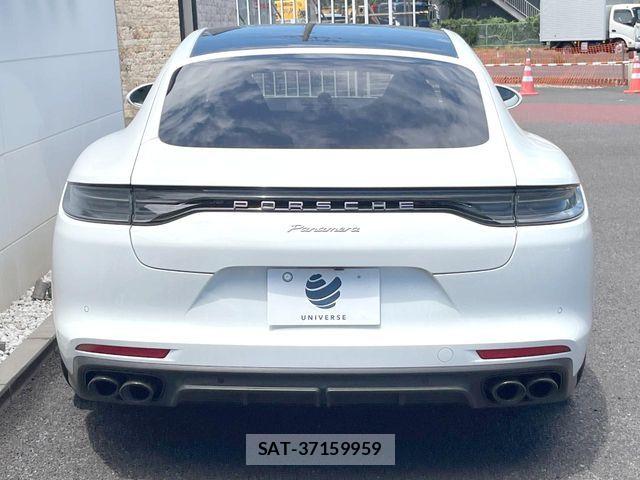 Porsche PANAMERA 2022-12 8316395-15