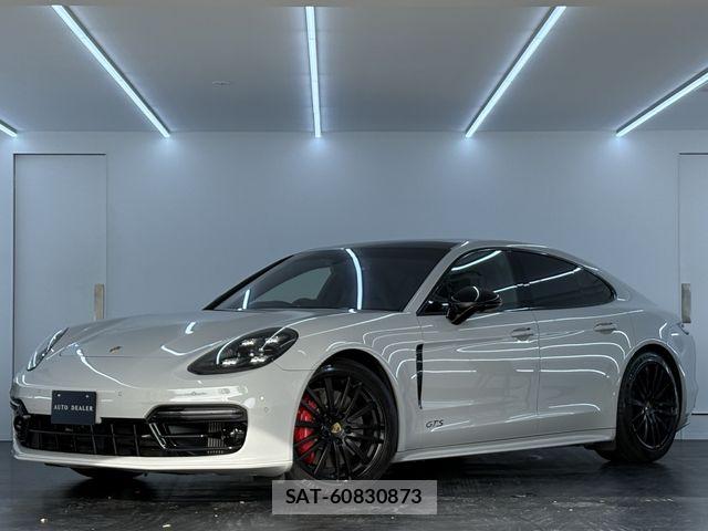 Porsche PANAMERA 2019-09 8372050-0