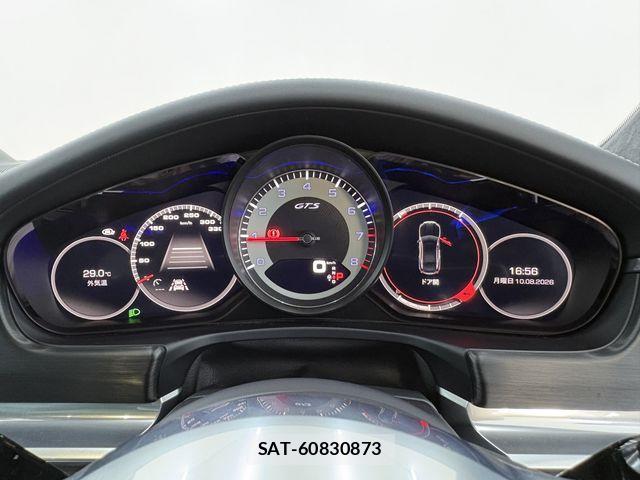 Porsche PANAMERA 2019-09 8372050-18