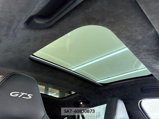 Porsche PANAMERA 2019-09 8372050-28