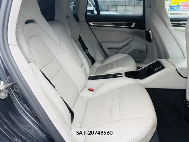 Porsche PANAMERA 2017-10 8414385-17