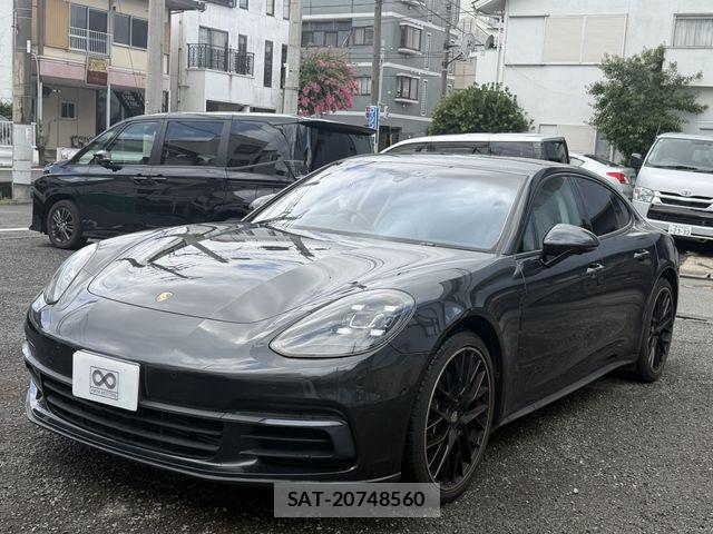 Porsche PANAMERA 2017-10 8414385-2