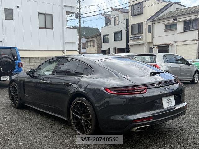 Porsche PANAMERA 2017-10 8414385-4